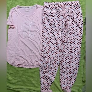 Rae Dunn Valentine Pajamas,M,New